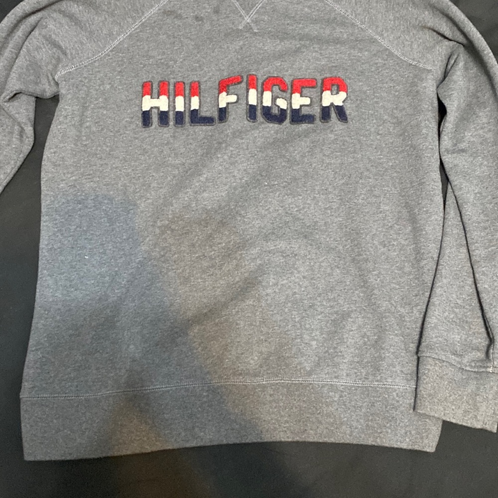 TOMMY HILFIGER SWEATSHIRT